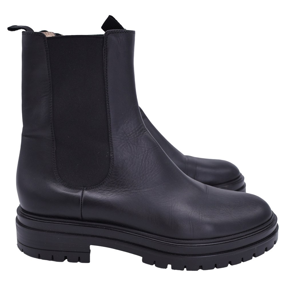 Gianvito Rossi Chester Ankle Boots in Black Leather