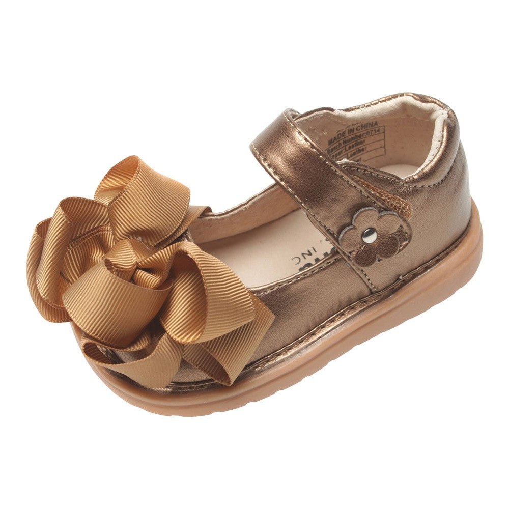 Mooshu Trainers Little Girls Bronze Bow Squeaky Mary Jane Shoes 5-9 Toddler