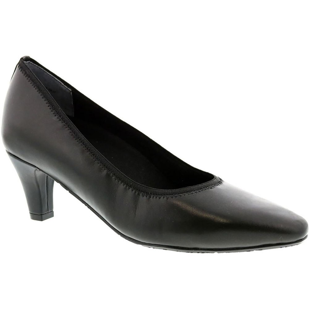 Karat Leather Dress Pumps