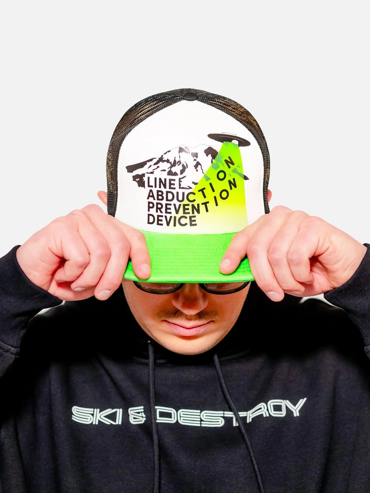 Line Trucker Hat – Men’s