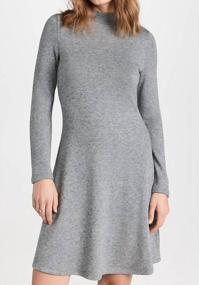 Long Sleeve Short Sweater Dress In Silver Dust