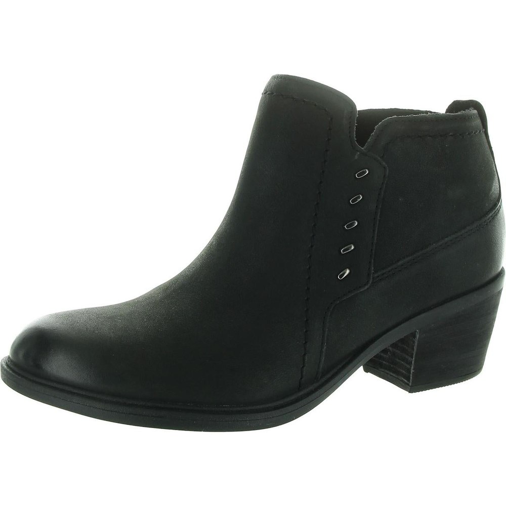 NEVA LO Embroidered Leather Chelsea Boots