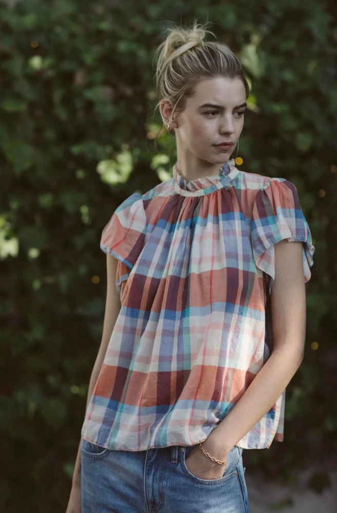 Women’s Carla Highneck Shirt In Market Plaid