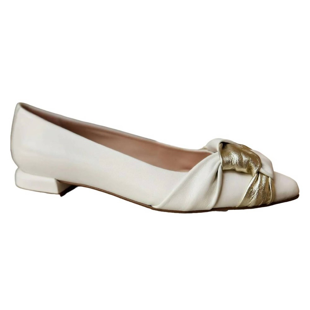 Women’s Flats In White