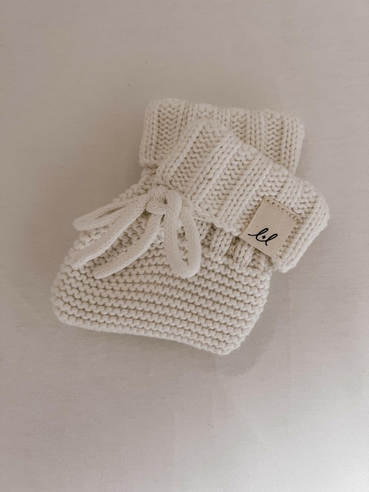 Luna + Luca Organic Booties – White