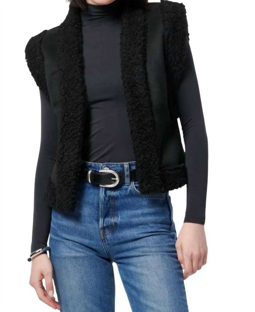Naima Vest In Black