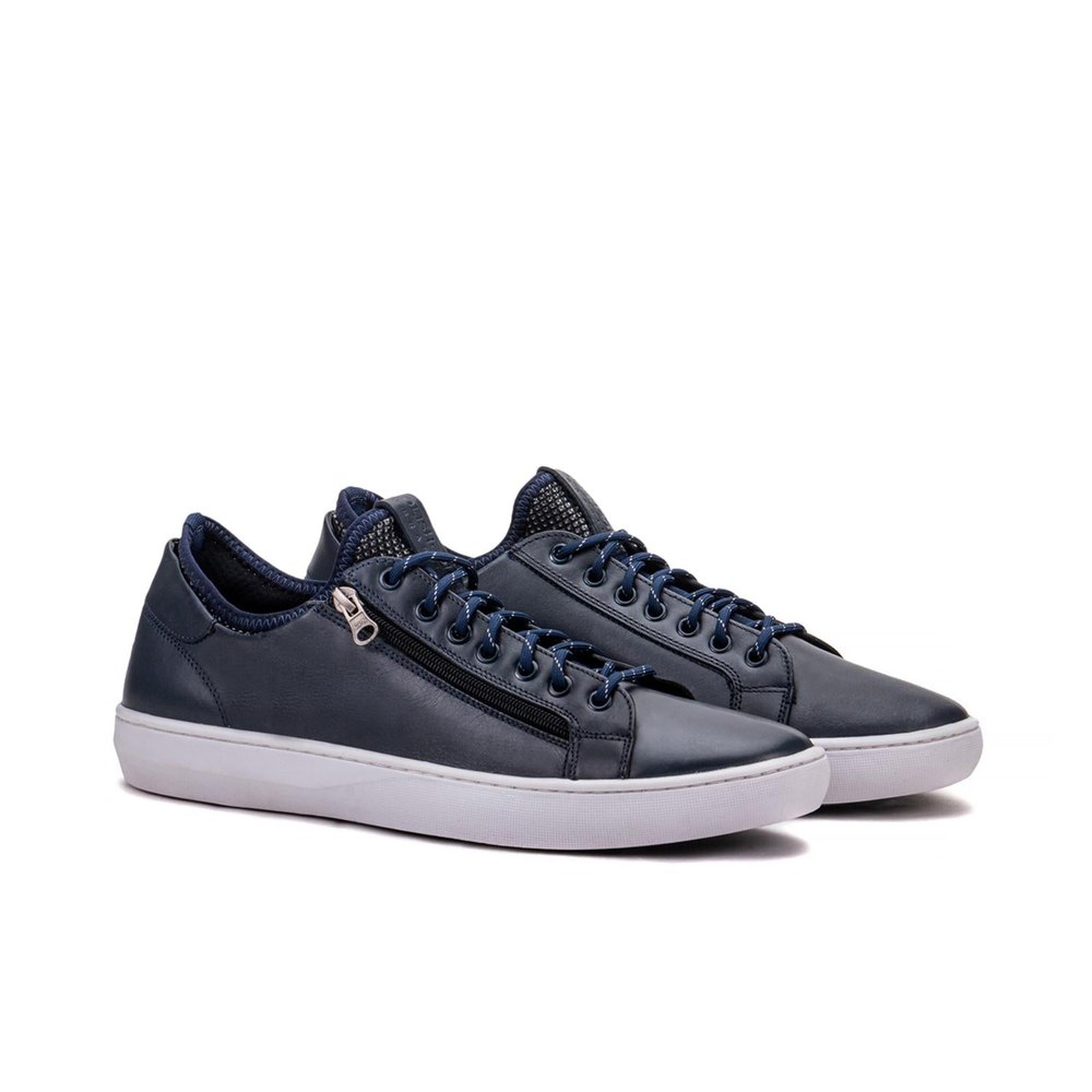 Men’s Pikes Peak Shoes In Navy