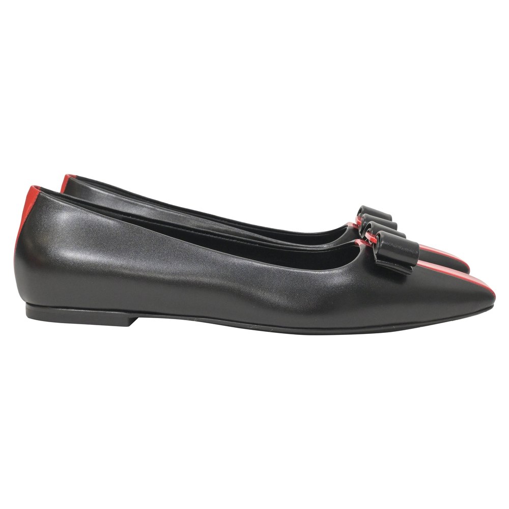 Salvatore Ferragamo Vara Bow Ballet Flats in Black Leather 7766513680444