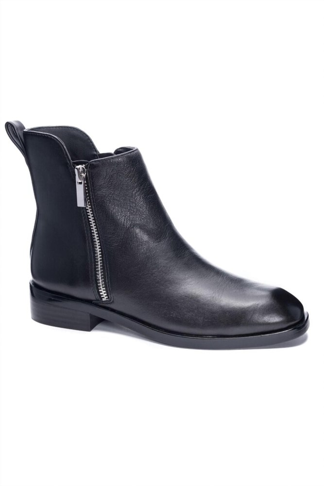 Women’s Yearling Bootie In Black 7833589448764